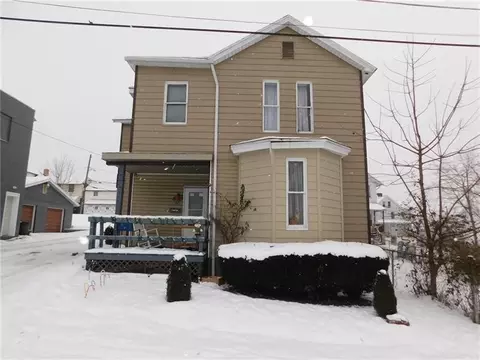17 Summit Ave, Uniontown, PA 15401