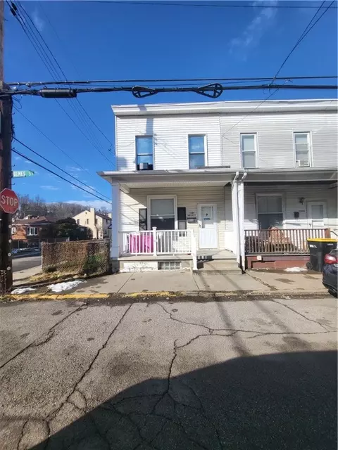 1200 Holmes St, Mckees Rocks, PA 15136