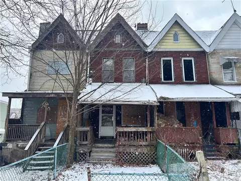 130 Zara St, Pittsburgh, PA 15210
