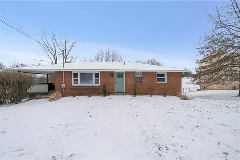 1521 Robbins Station Rd, Irwin, PA 15642