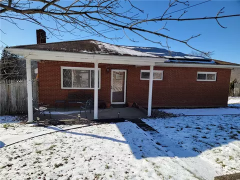 1825 Brodhead Rd, Aliquippa, PA 15001