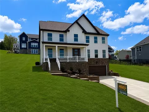 137 Morningstar Dr, Belle Vernon, PA 15012