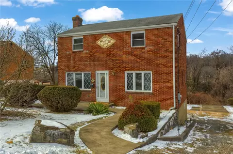 3091 Woodridge Dr, Pittsburgh, PA 15227