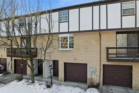 38 Hiland Valley Ct #C, Pittsburgh, PA 15229