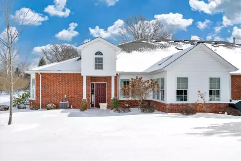 2503 Eloquent Ln, Valencia, PA 16059