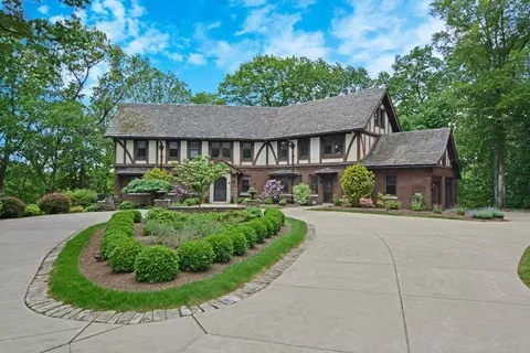 918 W Waldheim Rd, Pittsburgh, PA 15215