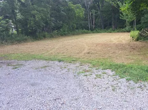 131 Hopwood-coolspring Rd, Hopwood, PA 15445