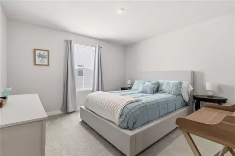 Bedroom - 142 Olivia Dr, Monaca, PA 15061 photo 4 of 6