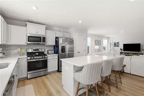 Kitchen - 142 Olivia Dr, Monaca, PA 15061 photo 1 of 3