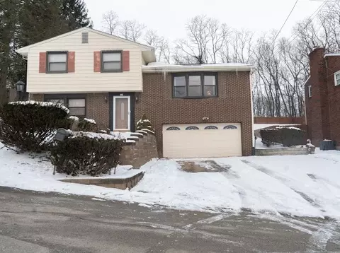 209 Cypress Hill Dr, Pittsburgh, PA 15235