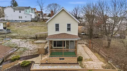 2512 Franklin St, Homestead, PA 15120