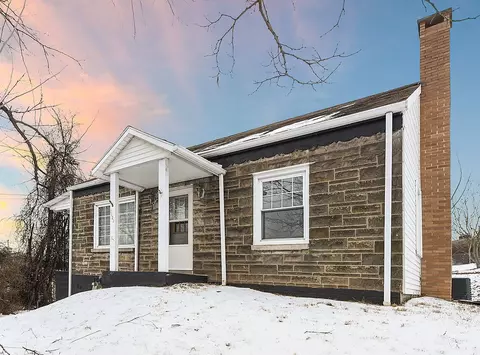 2020 Brodhead Rd, Aliquippa, PA 15001