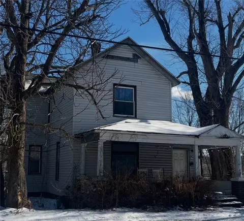 249 S Irvine Ave, Sharon, PA 16146