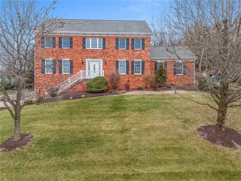 1012 Franklin Ct, Jefferson Hills, PA 15025