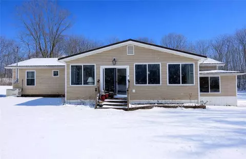 140 Wick Rd, Slippery Rock, PA 16057