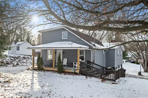 232 Naugle Rd, Beaver Falls, PA 15010