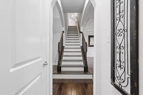Entry Way - 147 Seneca Pl, Mars, PA 16046 photo 5 of 5