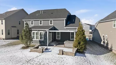Exterior - 147 Seneca Pl, Mars, PA 16046 photo 3 of 7
