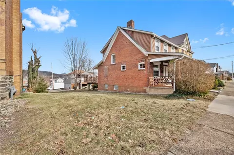 Exterior - 320 N 4th St, Clairton, PA 15025 photo 9 of 10