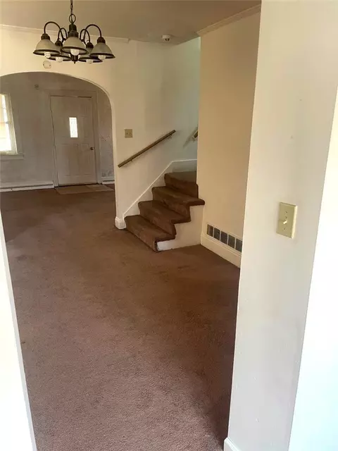 Entry Way - 320 N 4th St, Clairton, PA 15025 photo 4 of 5