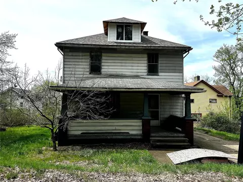 1006 Shira St, New Castle, PA 16101