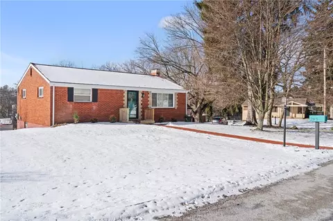 293 Hillcrest Cir, Pittsburgh, PA 15237