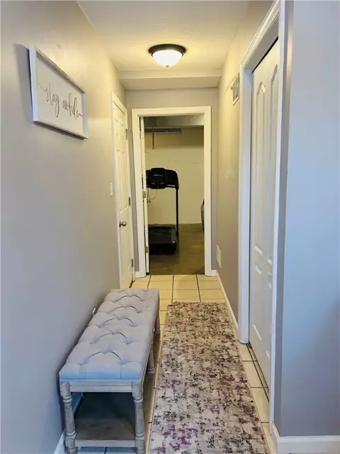 Entry Way - 6912 Spring Valley Ln, Export, PA 15632 photo 1 of 1