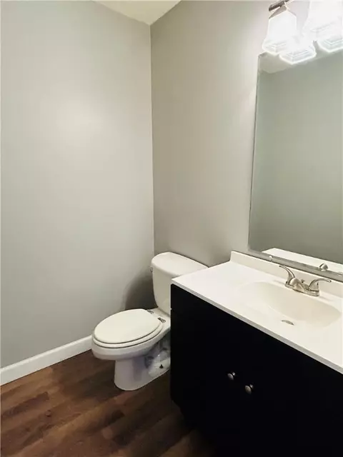Bath - 6912 Spring Valley Ln, Export, PA 15632 photo 1 of 3