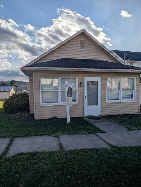 218 Central, Chicora, PA 16025