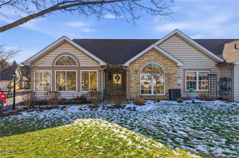 1717 Heather Heights Dr, Crescent, PA 15046