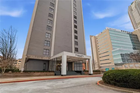 112 Washington Pl #8K, Pittsburgh, PA 15219