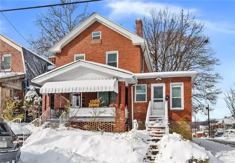 300 Locust Ave, Clairton, PA 15025