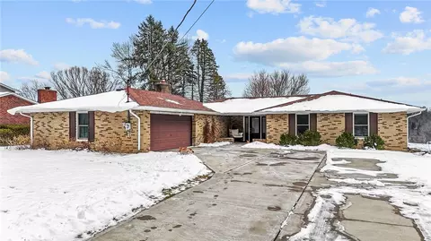 436 Aten Rd, Coraopolis, PA 15108