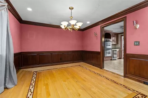 Dining - 462 Adele Dr, Irwin, PA 15642 photo 1 of 2