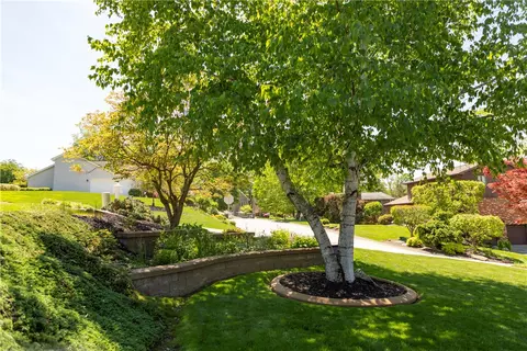Exterior - 462 Adele Dr, Irwin, PA 15642 photo 3 of 21