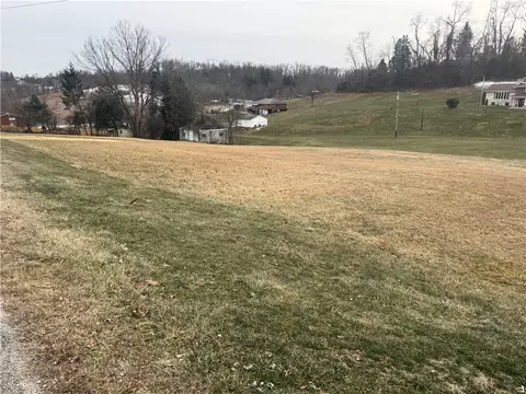 000 Melenyzer Dr, Monongahela, PA 15063