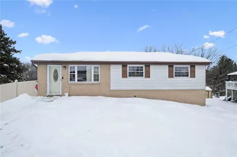 4310 Paradise Dr, Gibsonia, PA 15044