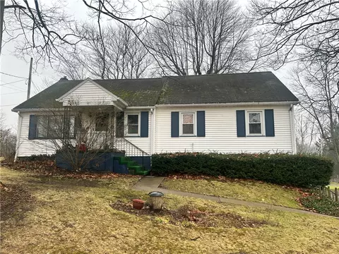 3511 Church Rd, New Castle, PA 16101