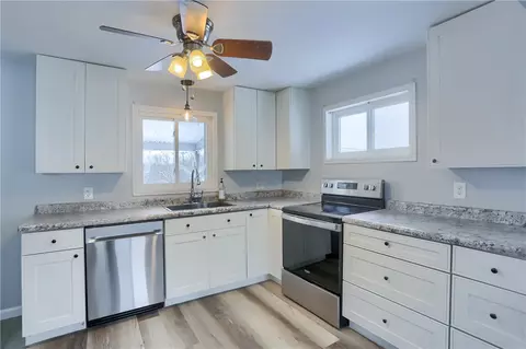 Kitchen - 457 E Crestview Dr, Transfer, PA 16154 photo 2 of 2