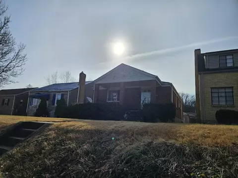 1808 Ridge Ave, Coraopolis, PA 15108