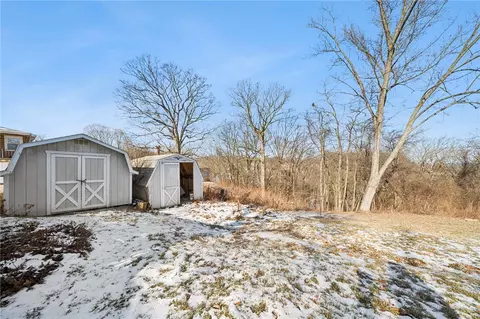 Exterior - 1609 Old Brodhead Rd, Monaca, PA 15061 photo 4 of 9