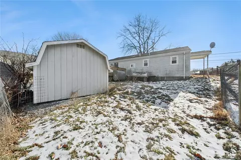 Exterior - 1609 Old Brodhead Rd, Monaca, PA 15061 photo 7 of 9