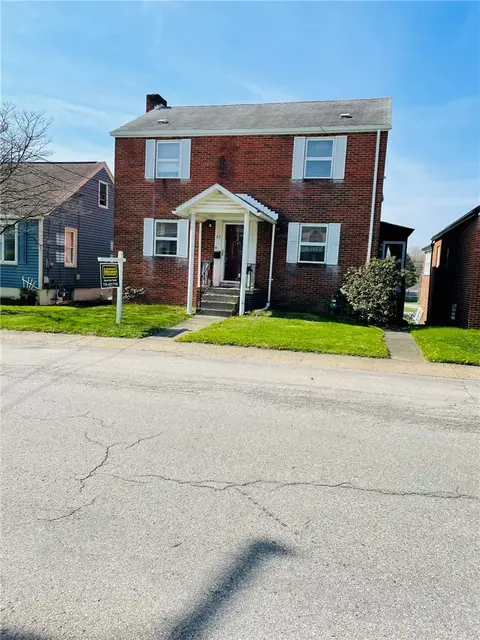 77 Downer Ave, Uniontown, PA 15401