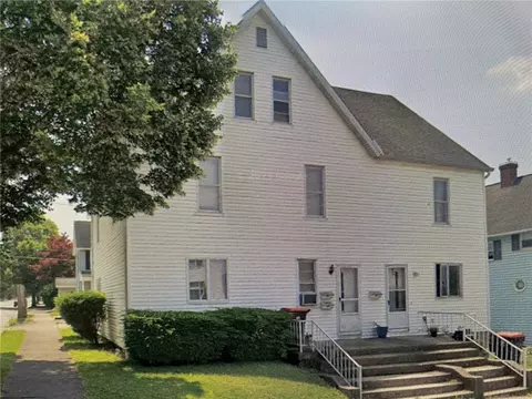625 Spring St, Latrobe, PA 15650