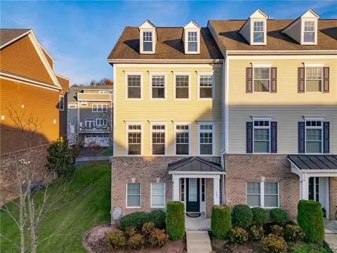 333 Osona Ln, Mars, PA 16046