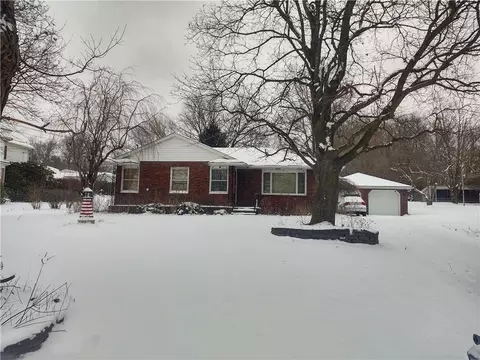 145 College Ave, Greenville, PA 16125