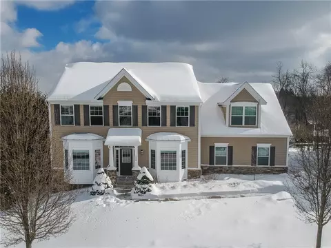 128 Vista Ridge Ln, Valencia, PA 16059