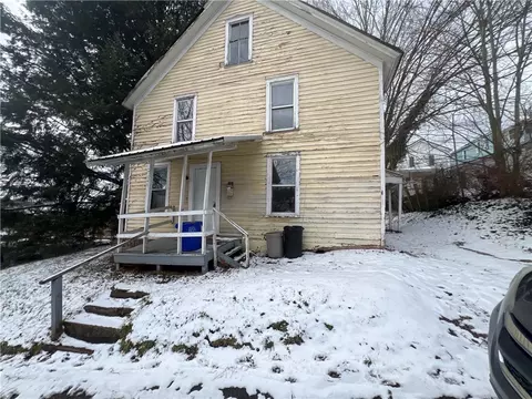 220 Mylan St, Oil City, PA 16301
