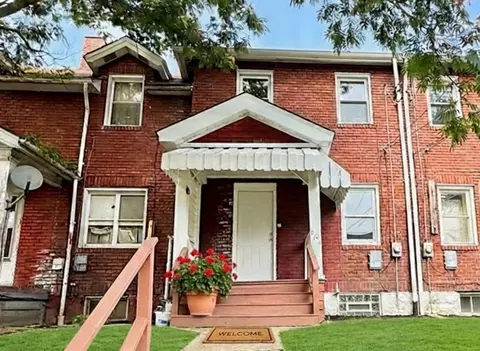 864 Vankirk St, Clairton, PA 15025