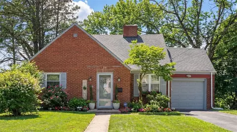 376 Mcclellan Dr, Pittsburgh, PA 15236